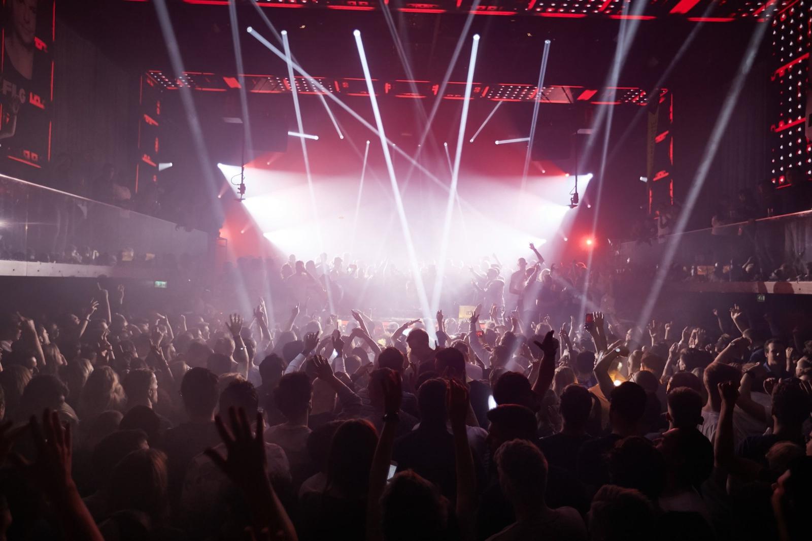 Amsterdam: Clubs and Nightlife 1, 2, or 7-Day Ticket