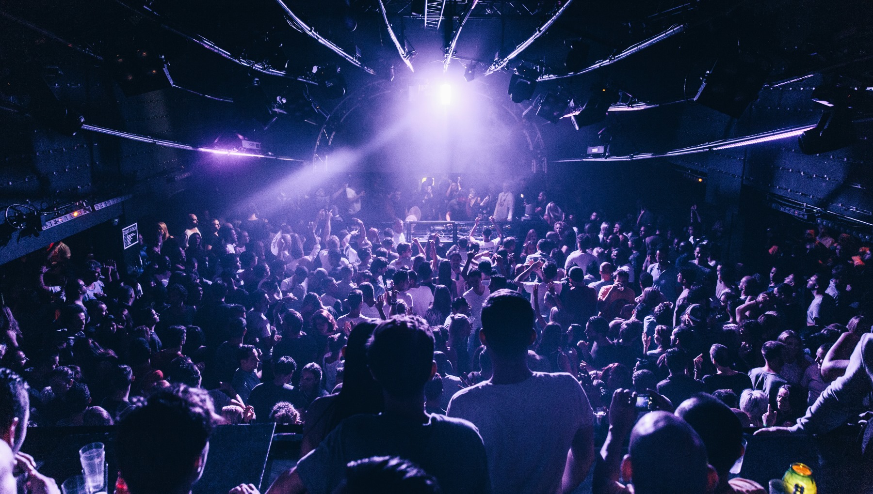 Клуб воздух. Ночной клуб и концертная площадка Melkweg (Амстердам). Клуб AIRLEGEND. Tunnel on Air клуб воздух.