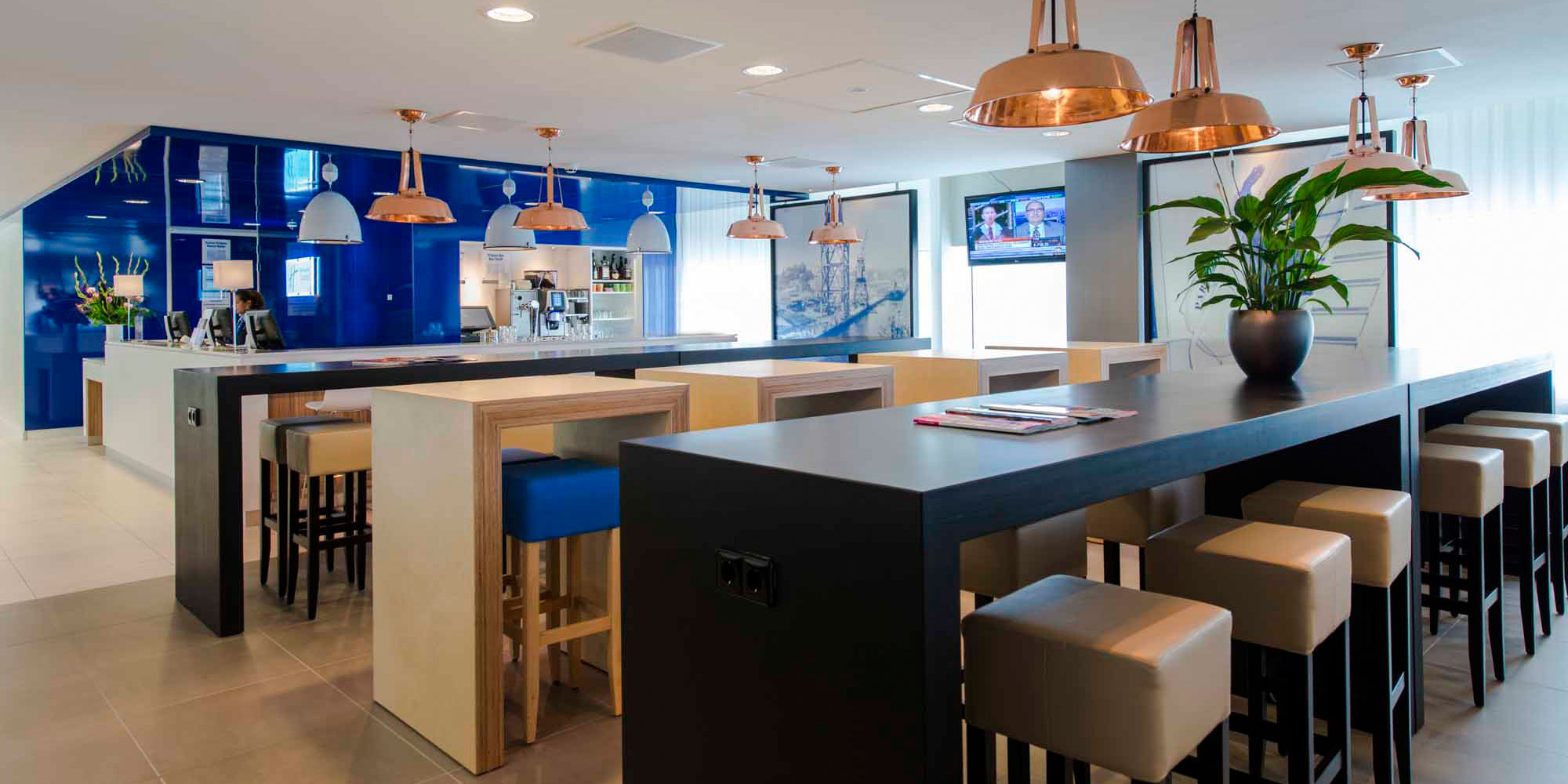 Holiday Inn Express 2