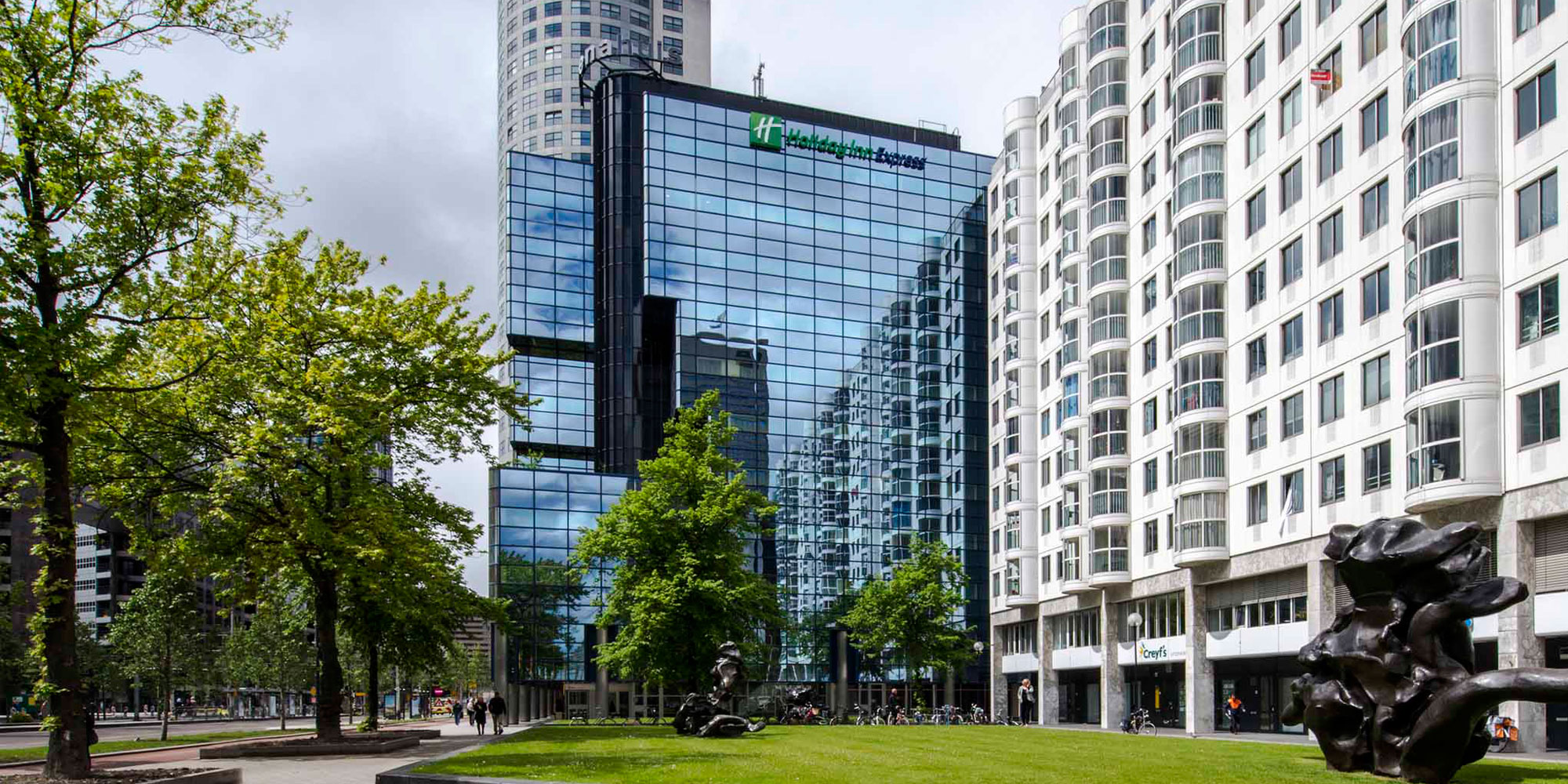 Holiday Inn Express 3