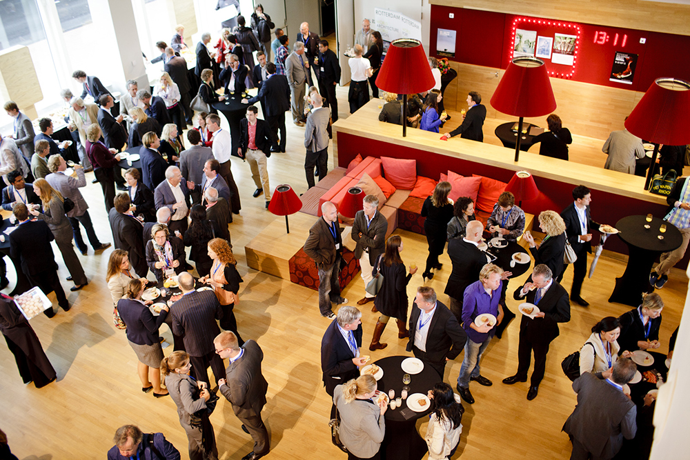 Lantarenvenster Rotterdam lobby