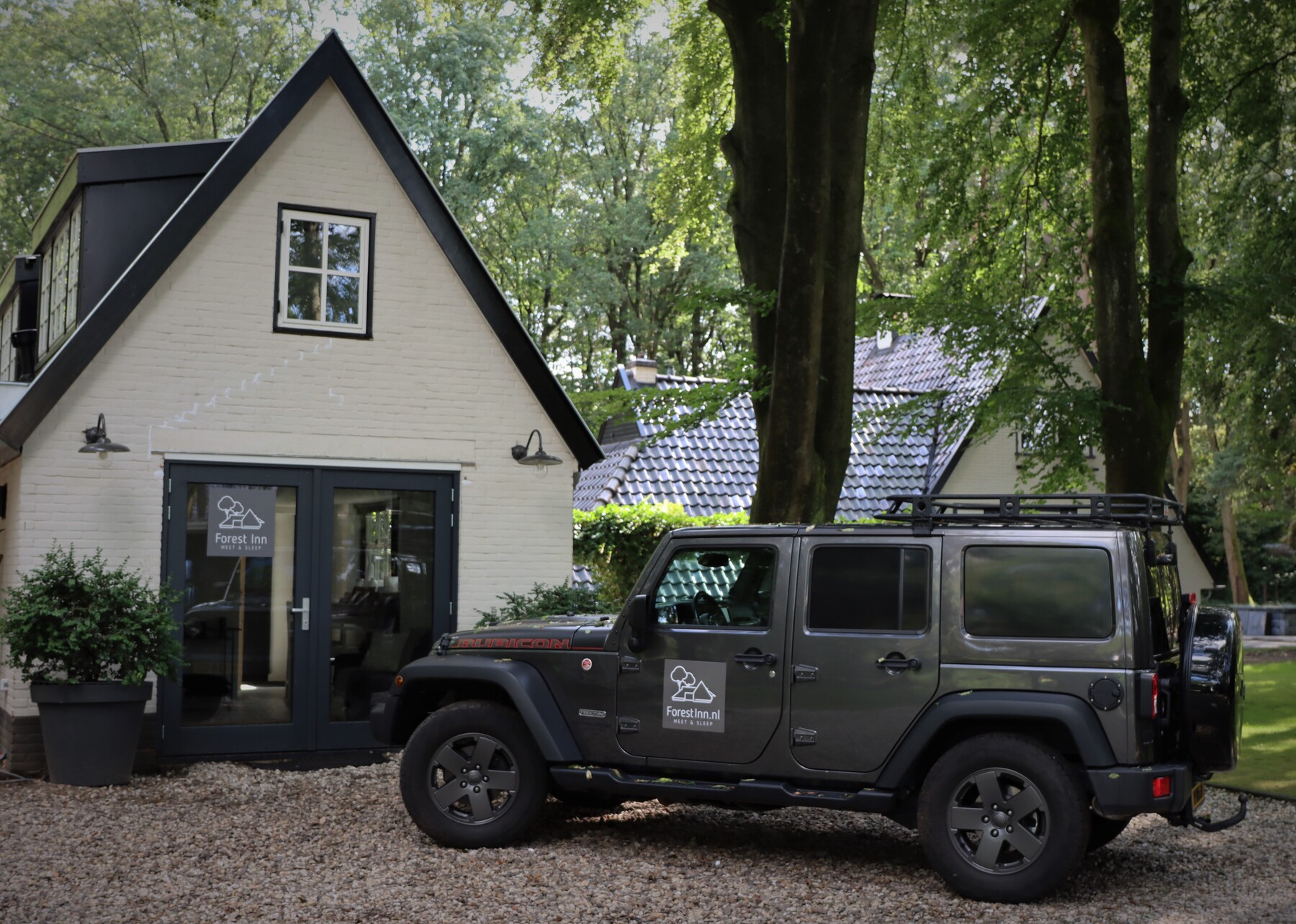 Forest Inn Meet & Sleep