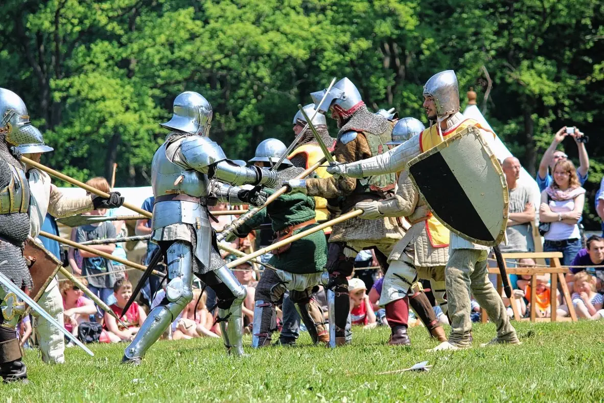 Middeleeuws Festijn Kasteel Cannenburch