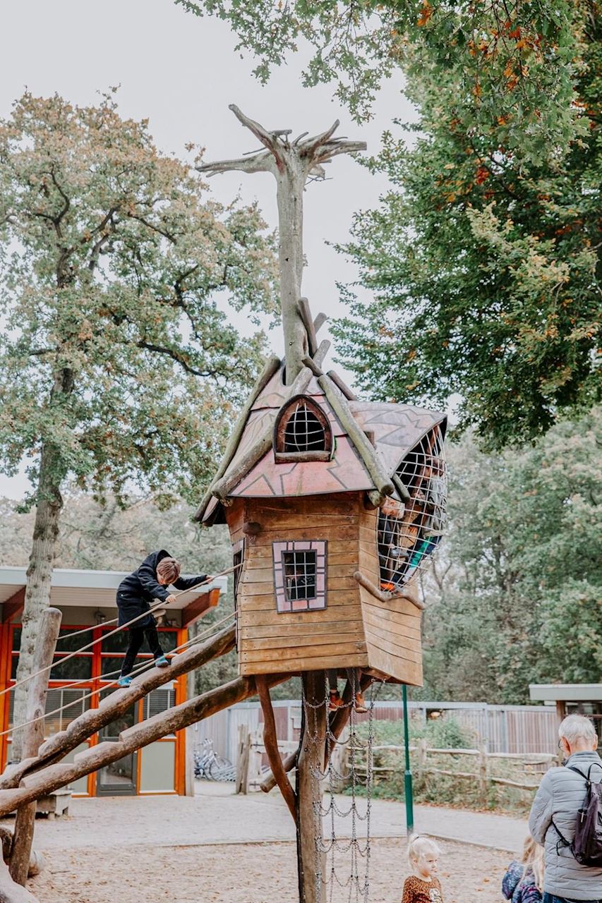 Knoest: Eten, Drinken, Spelen