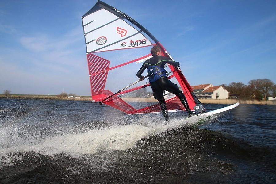 Leer windsurfen Lutjestrand