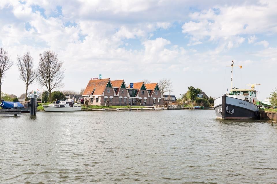 Buiten aanzicht De Buizerd