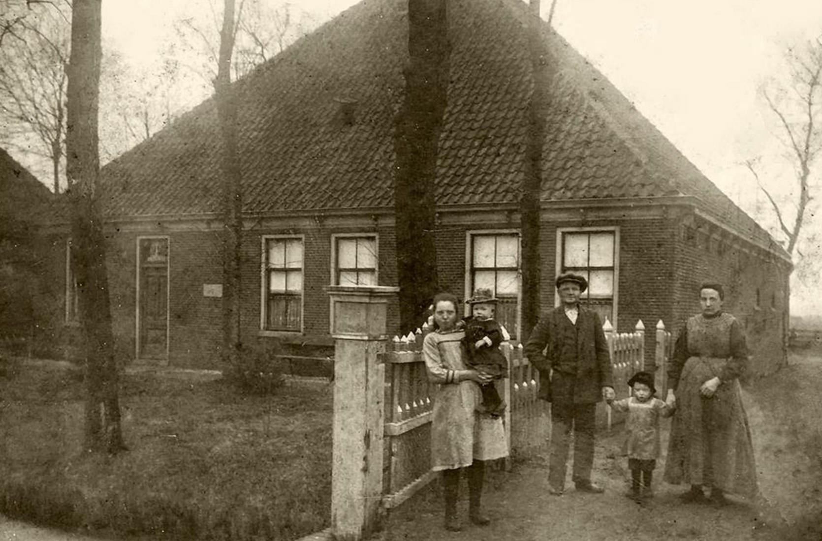 Woonhuis en stolpboerderij