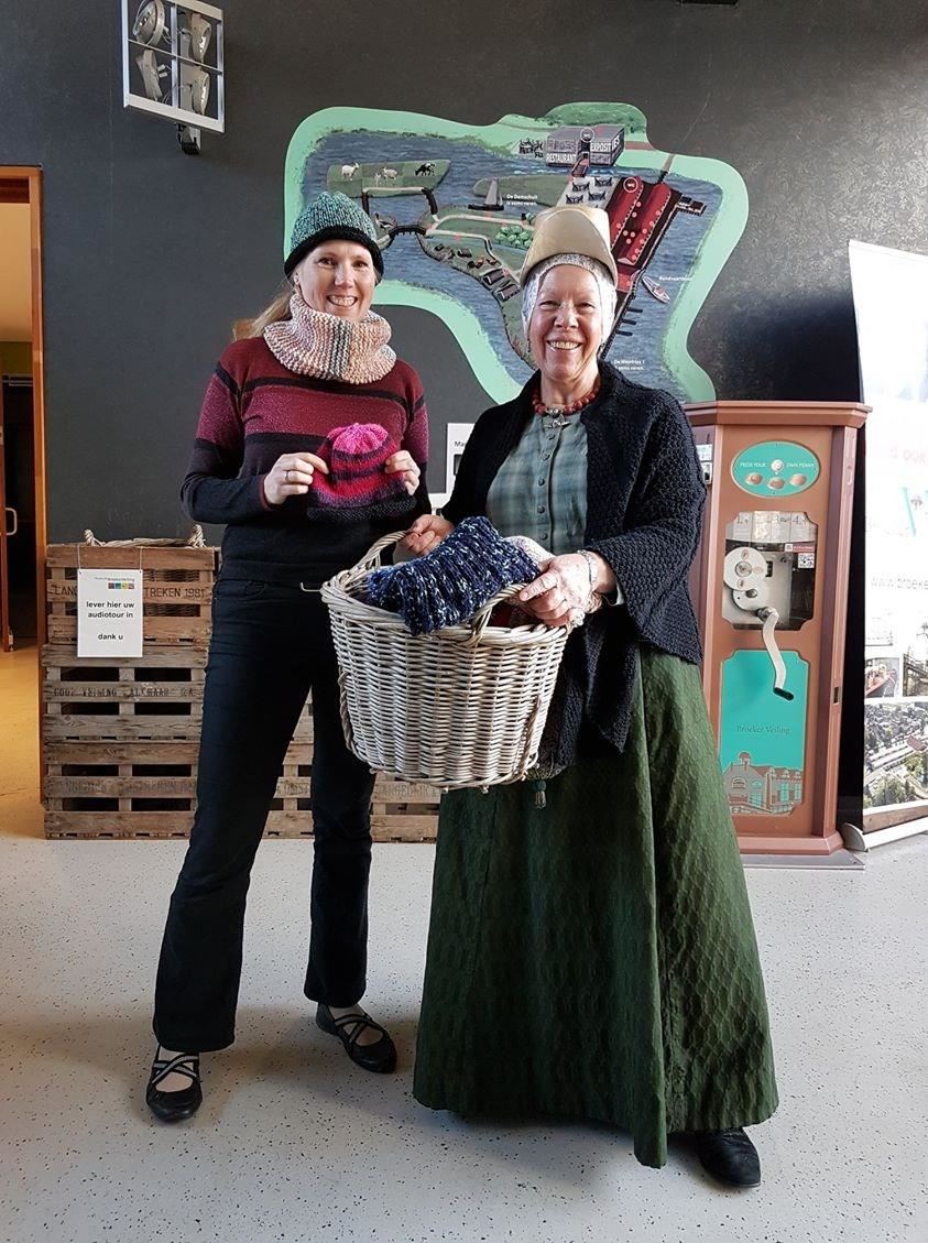 BroekerVeiling in klederdracht