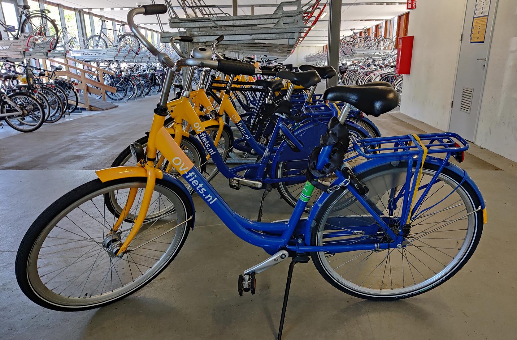 OV-fiets bij NS station Castricum