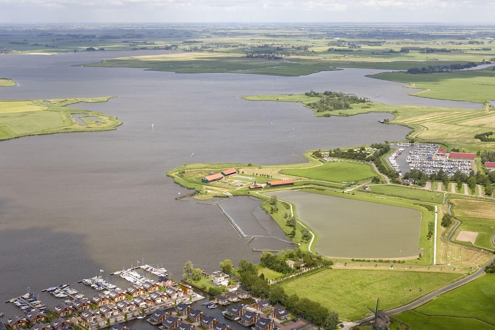 Het Alkmaarder- en Uitgeestermeer