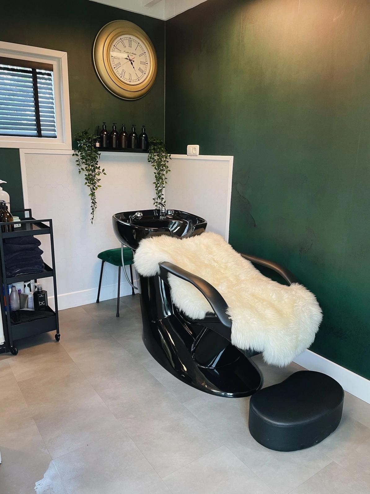 Ginger Hairstudio