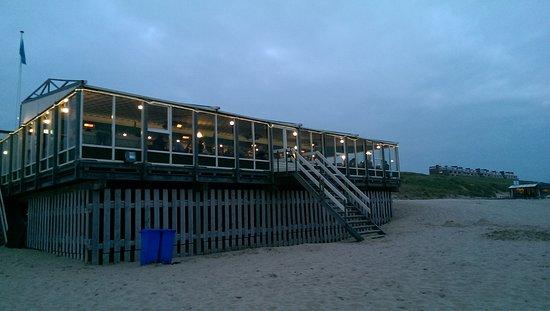 Strandpaviljoen De Uitkijk