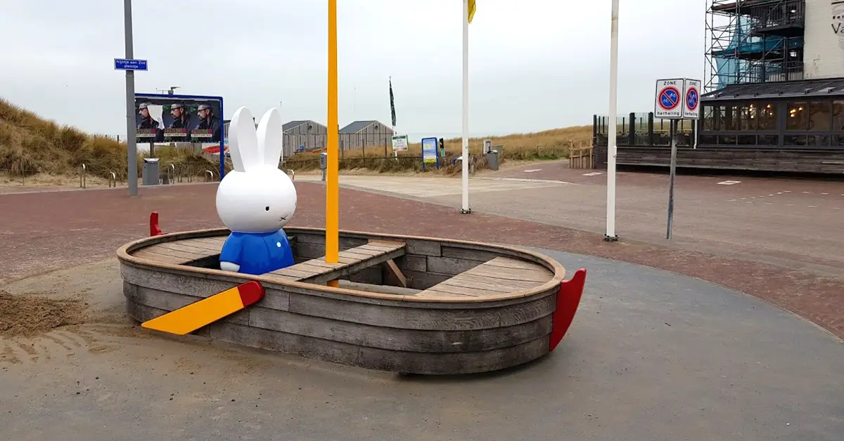 Nijntje in Egmond aan Zee