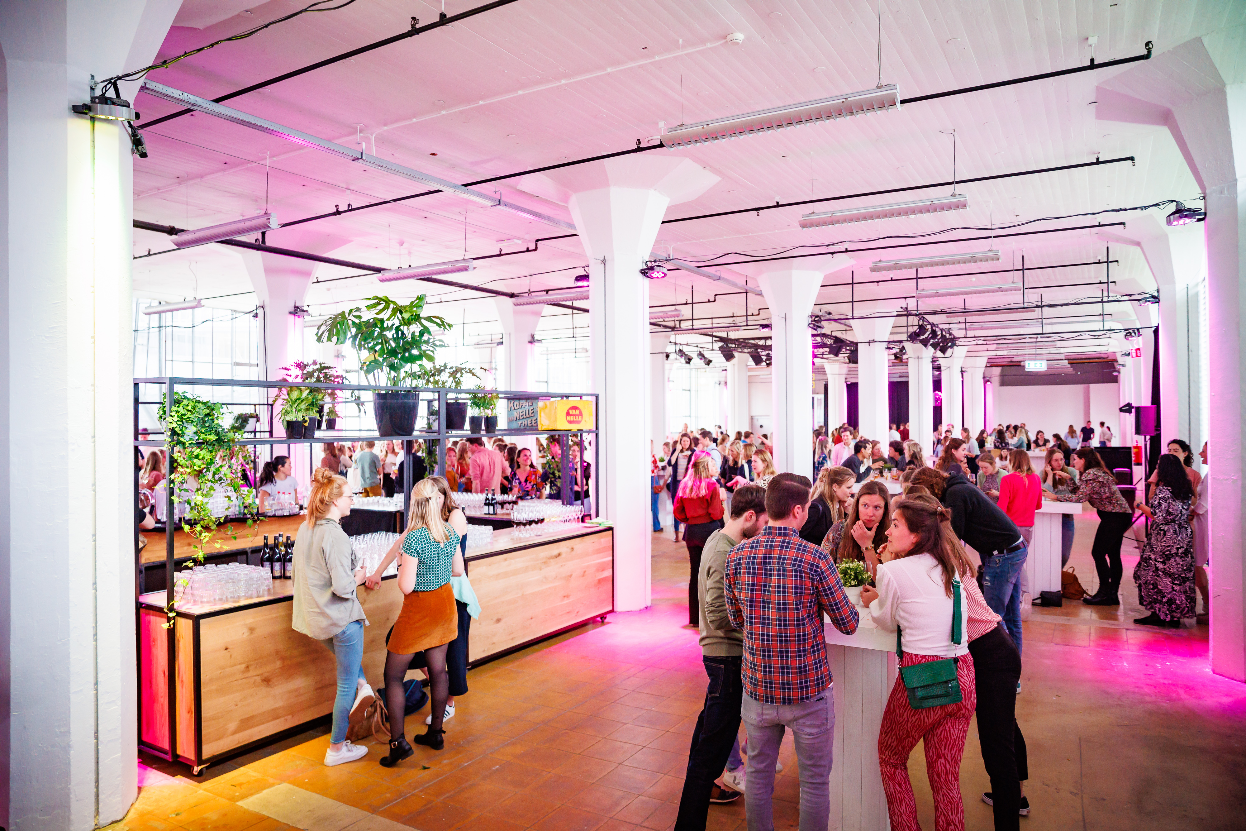 Koffiefabriek, borrel