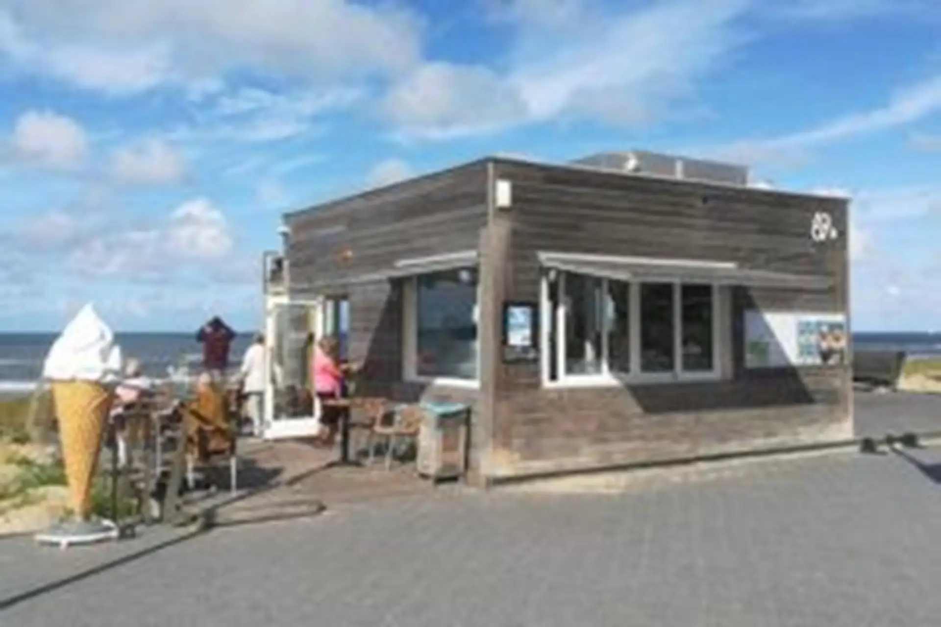 Eethuisje De Windwijzer op de boulevard