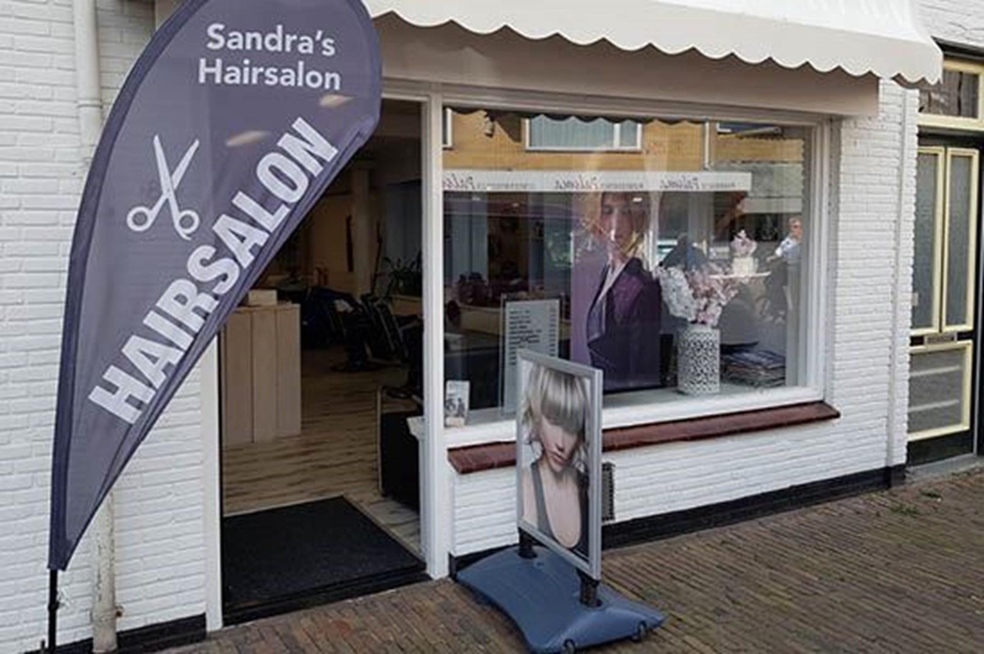 Buitenkant van Sandra's Hair Salon