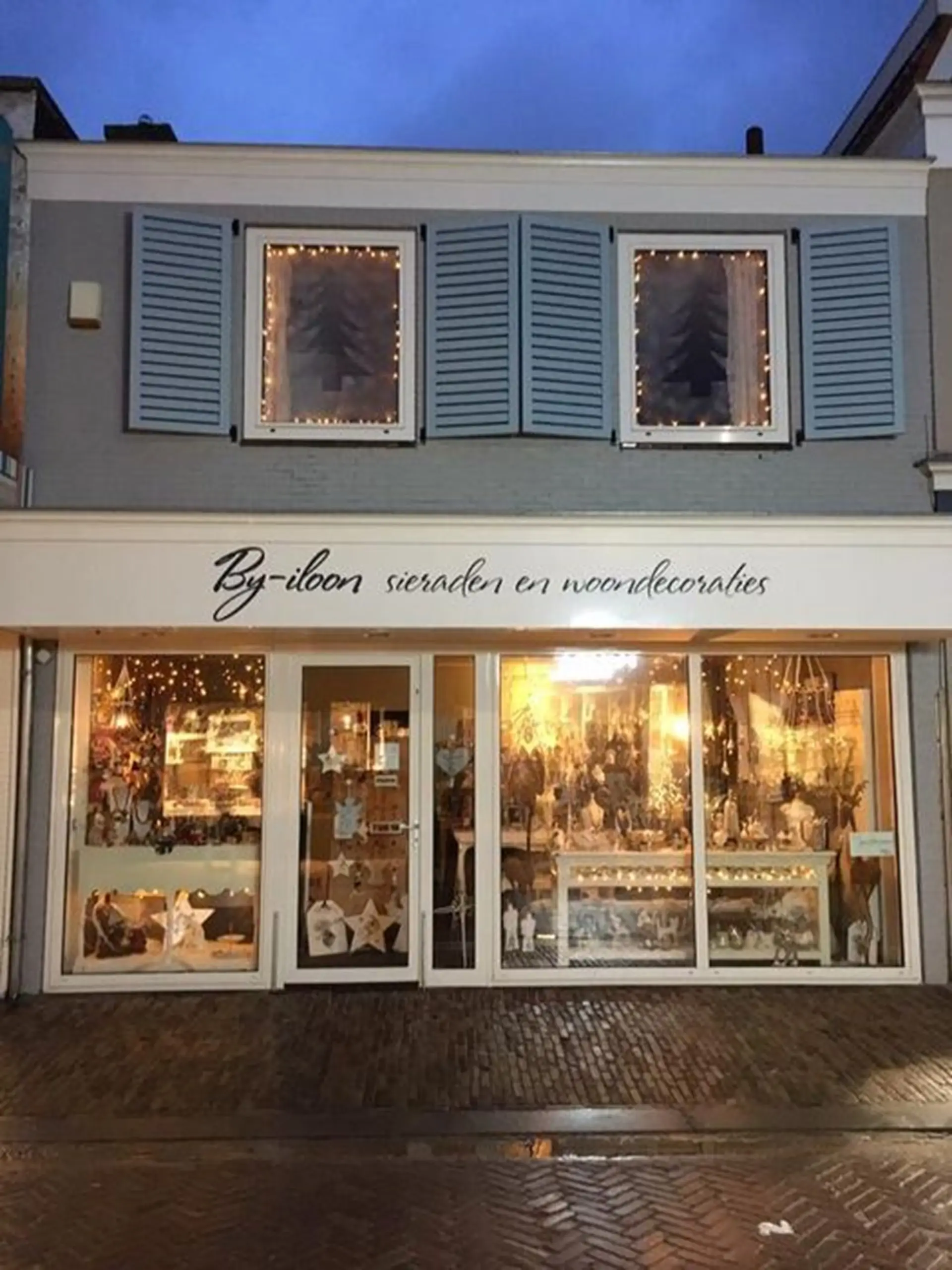 Gevel van woonaccessoire winkel By Iloon