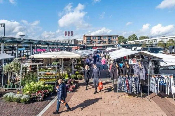 Markt Het Raadhuisplein, Centrumwaard 