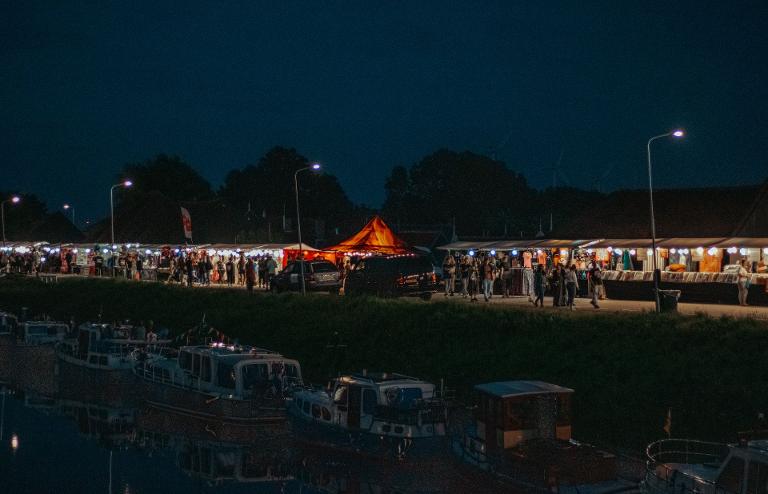 Nachtmarkt van Kolhorn
