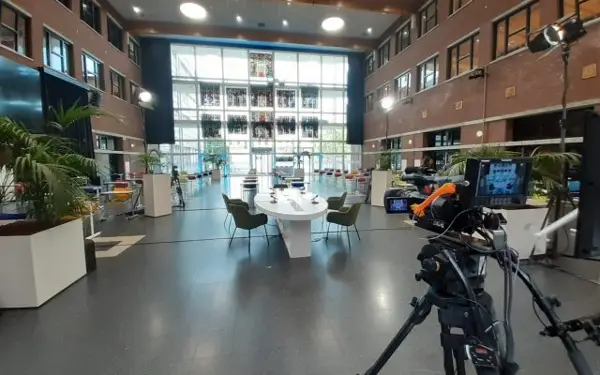 Foto van AVEX STUDIOS