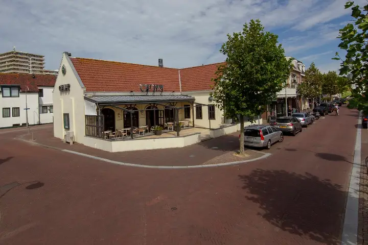 Cafe Neuf, Haltestraat 25 Zandvoort, vroeger plek van de Kousenpaal