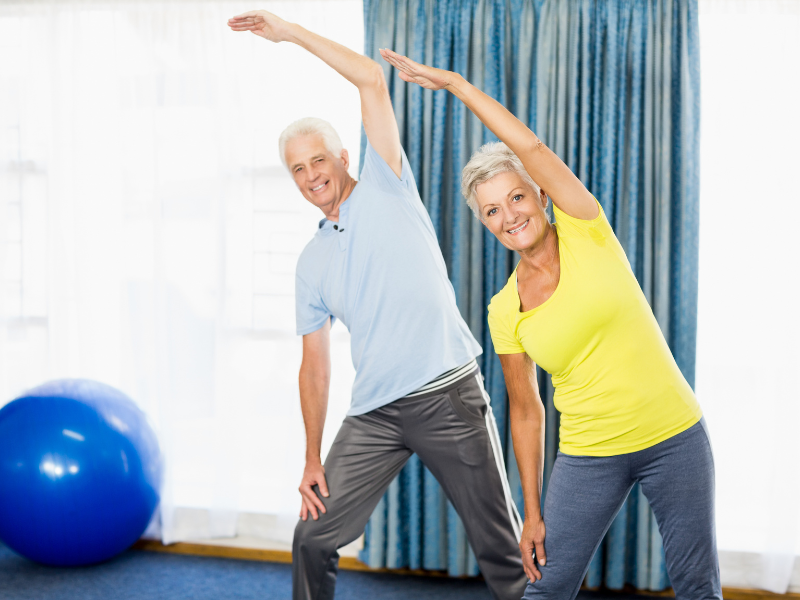 Senioren aan het sporten