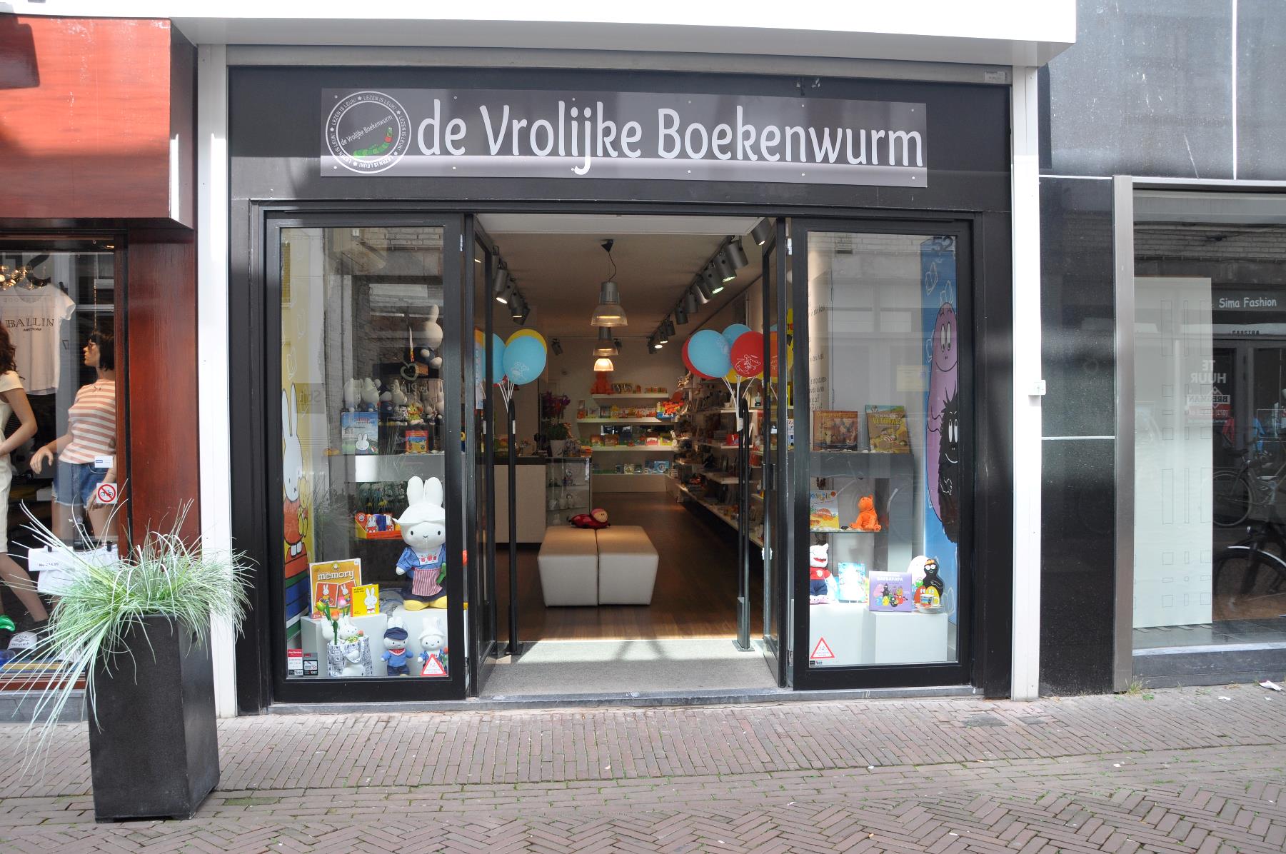 De Vrolijke Boekenwurm