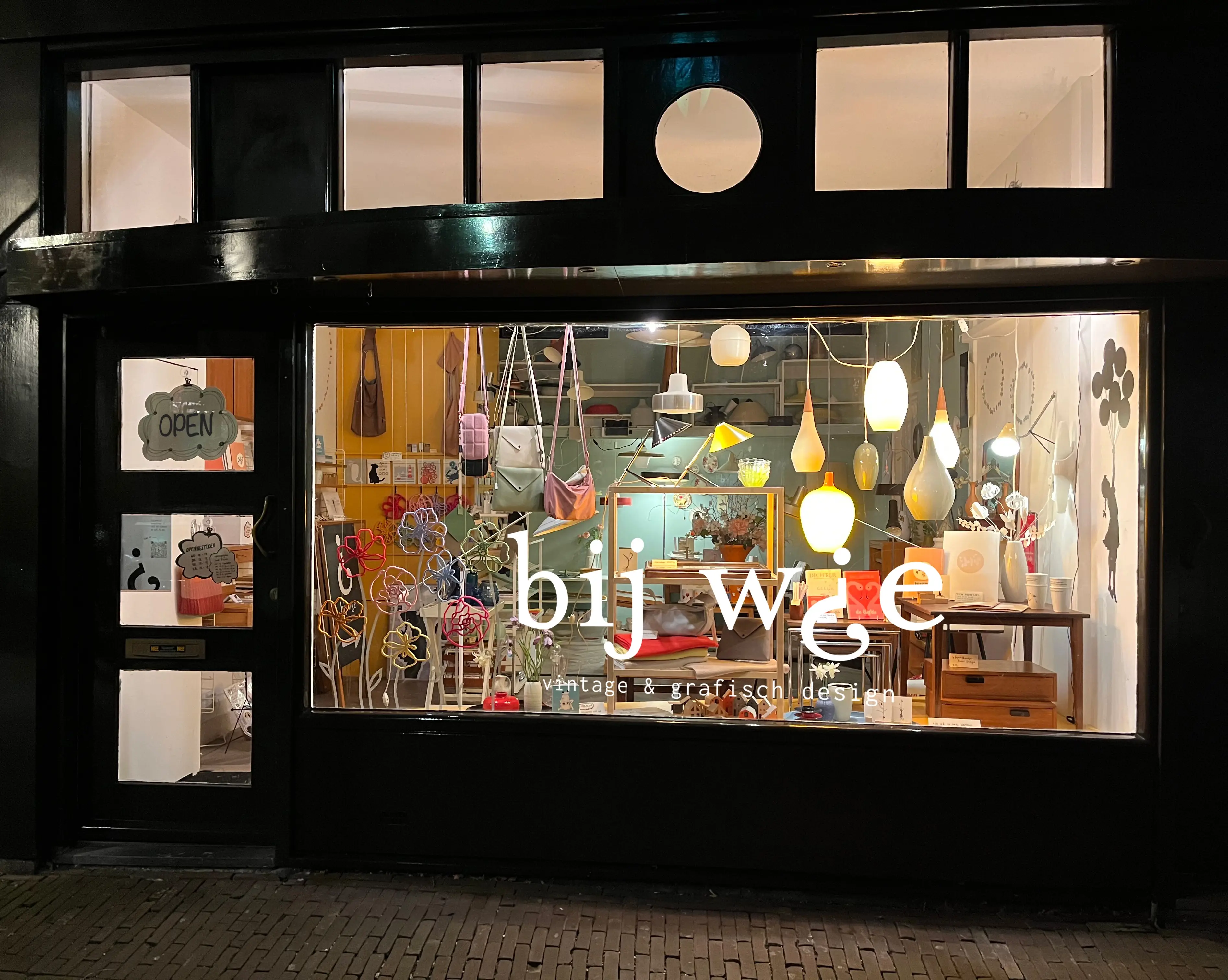 Bij Wie - Vintage & Grafisch Design