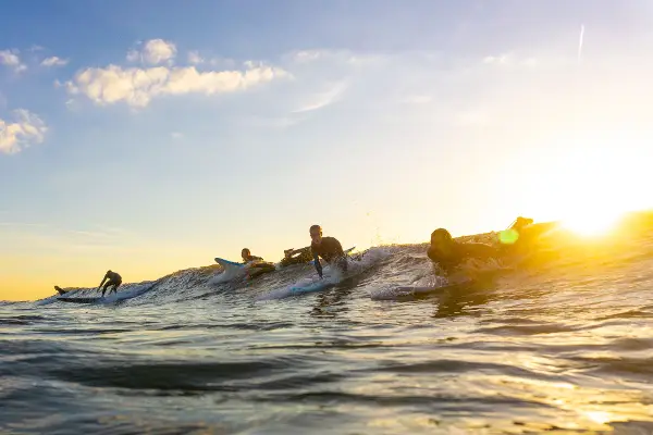 Surfen bij Surfana Zandvoort