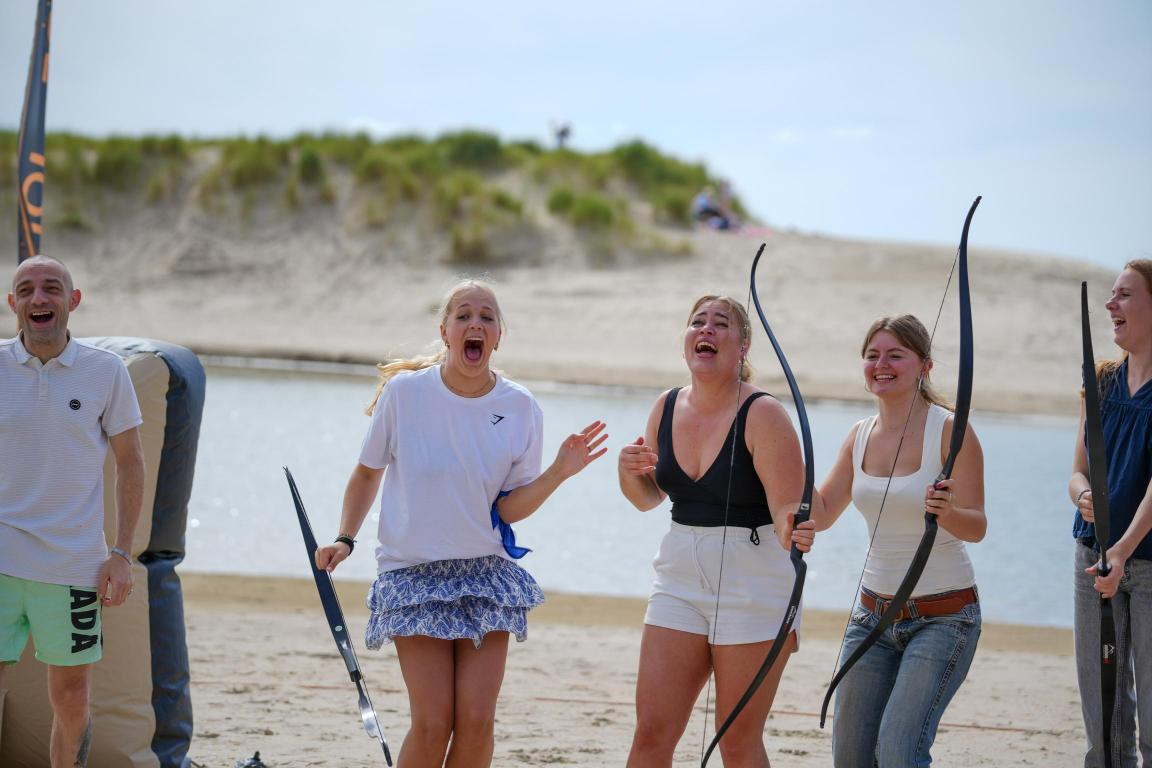 Archery Tag Beach Battle