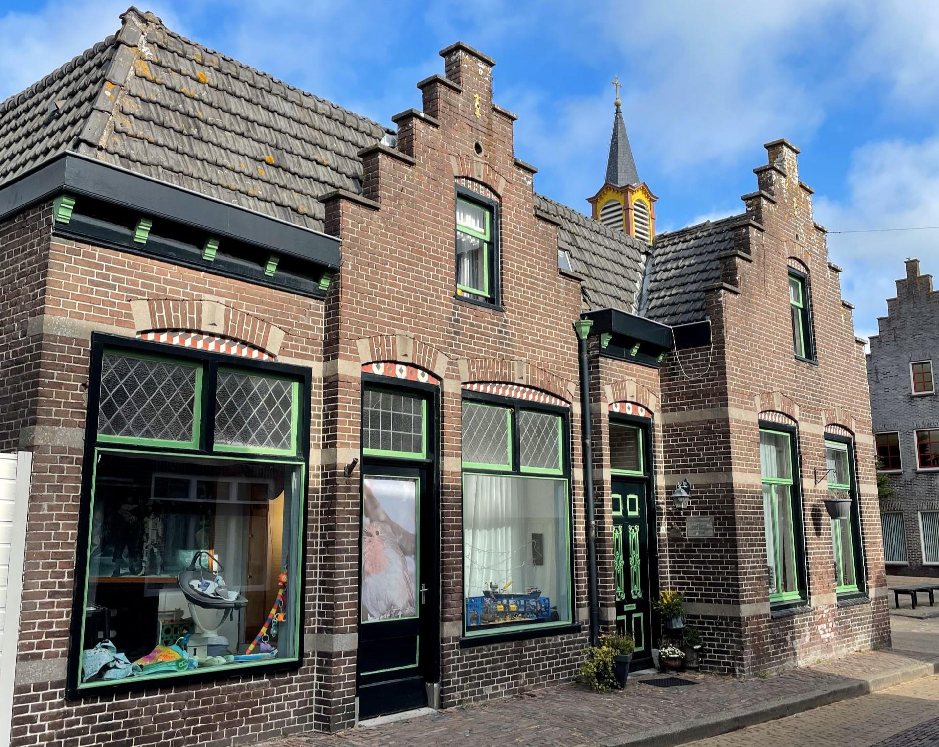 Voormalig patronaatsgebouw
