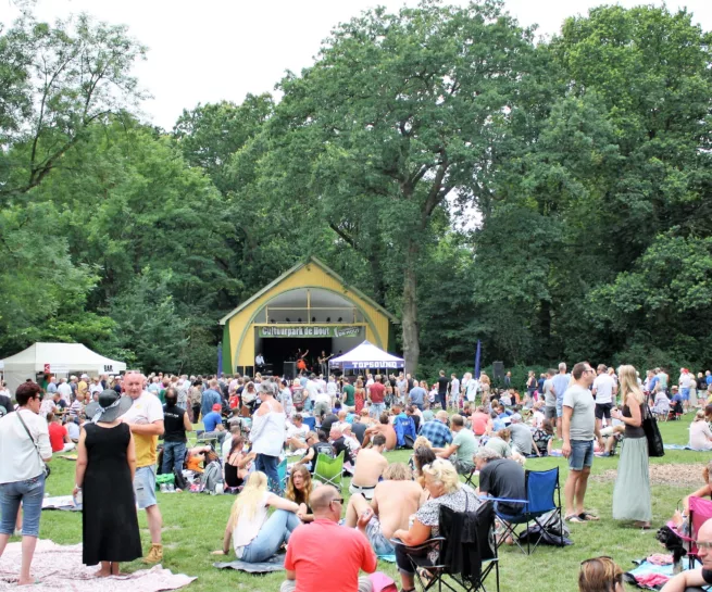 Vrienden van de Hout Live