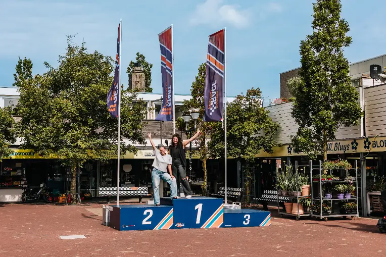 1,2,3-podium