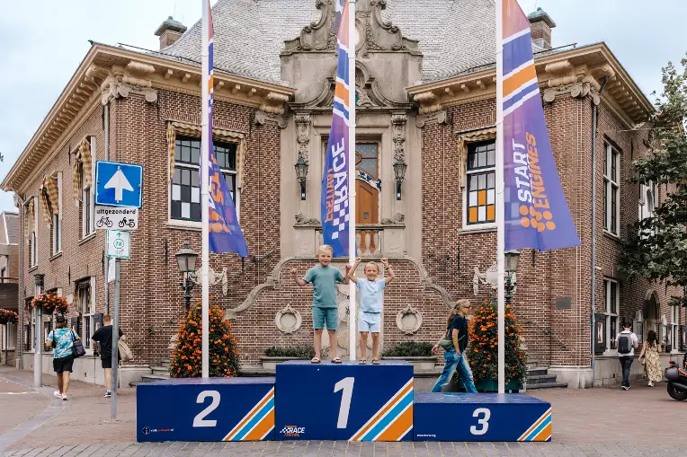 1,2,3-podium