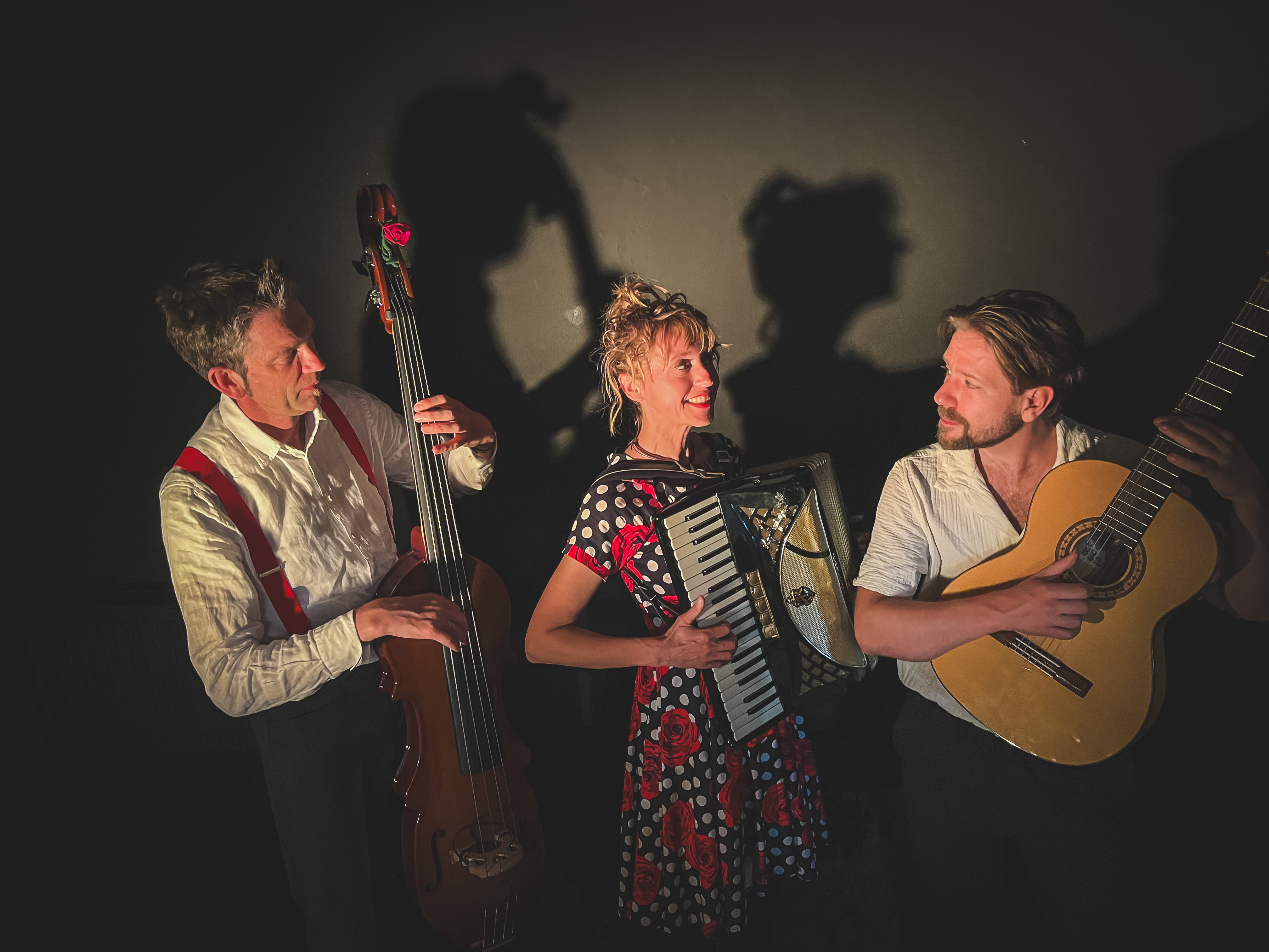De bandleden van Villa Rosie