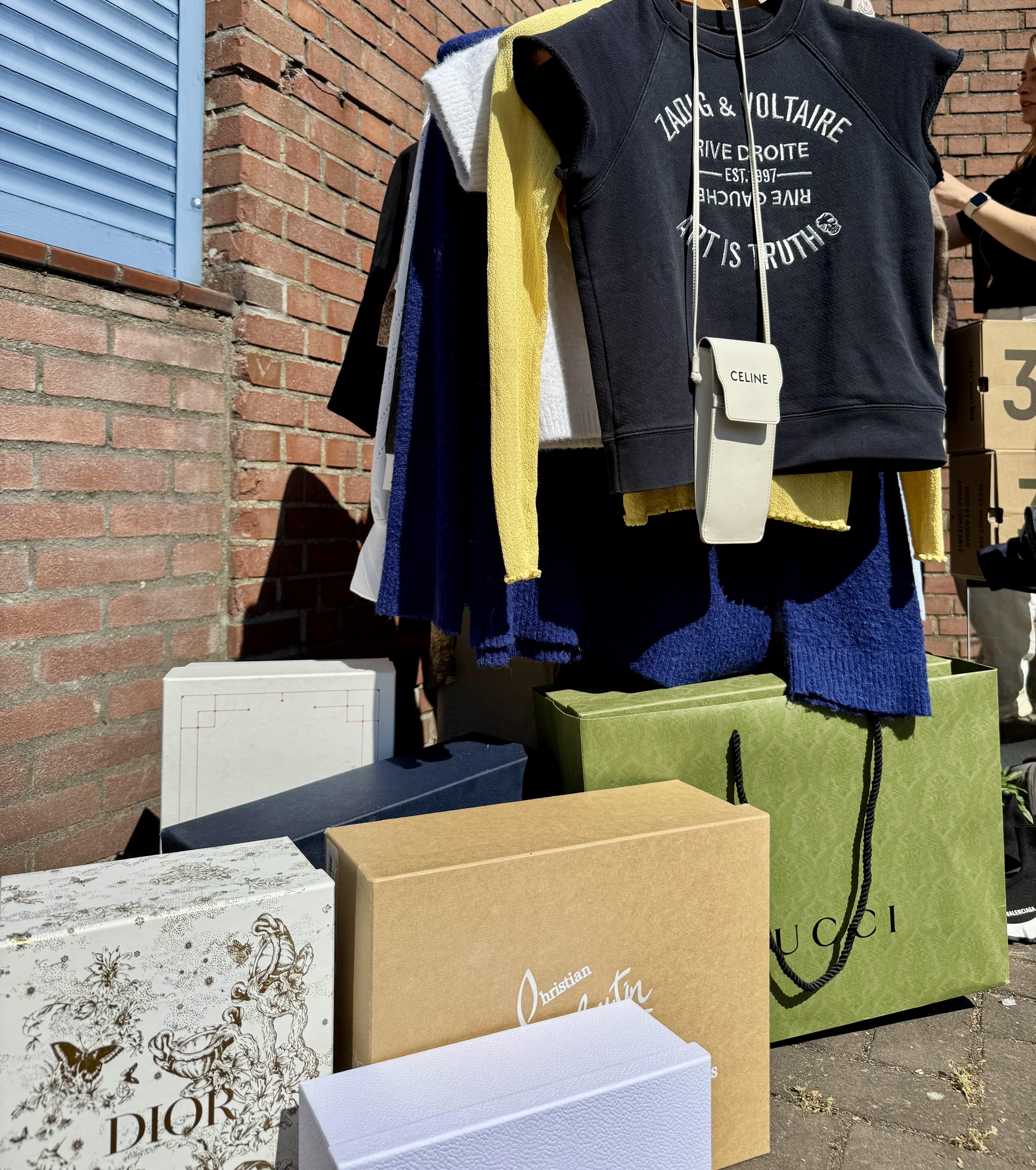 Vintage Pop Up Store