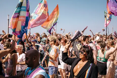 Infomarkt pride at the beach