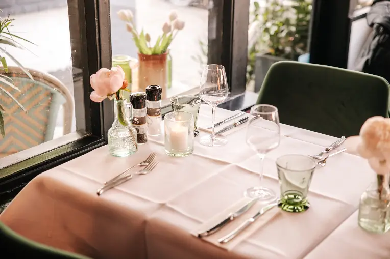 The Local Bistro Zandvoort tafelsetting