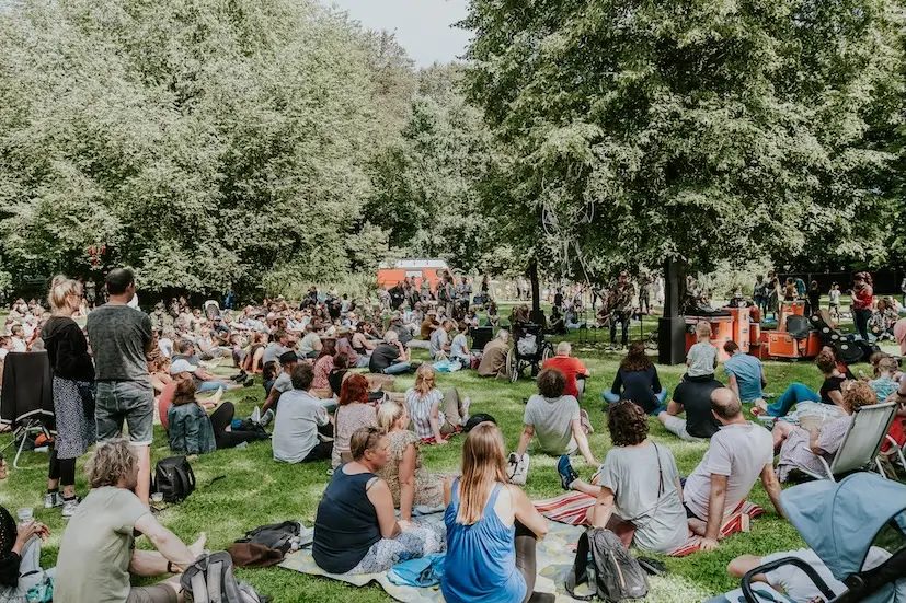 Podium onder de Boom