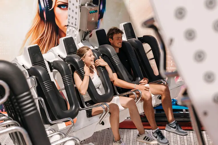 Kermis Zandvoort op het Badhuisplein als onderdeel van het Racefestival