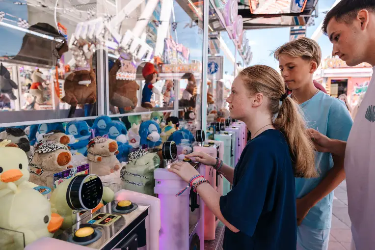 Kermis Zandvoort op het Badhuisplein als onderdeel van het Racefestival