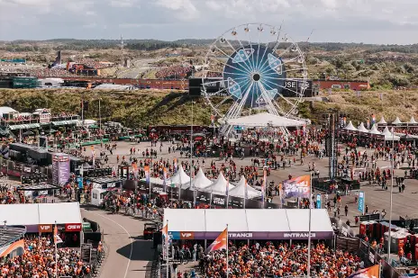 Aankomst van de Fans op MASCOT Circuit Zandvoort