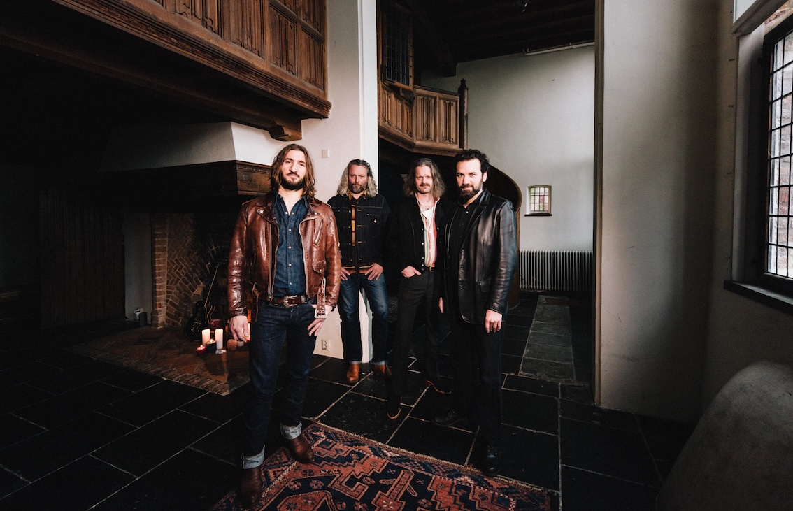 Taverne Live: Black Bottle Riot
