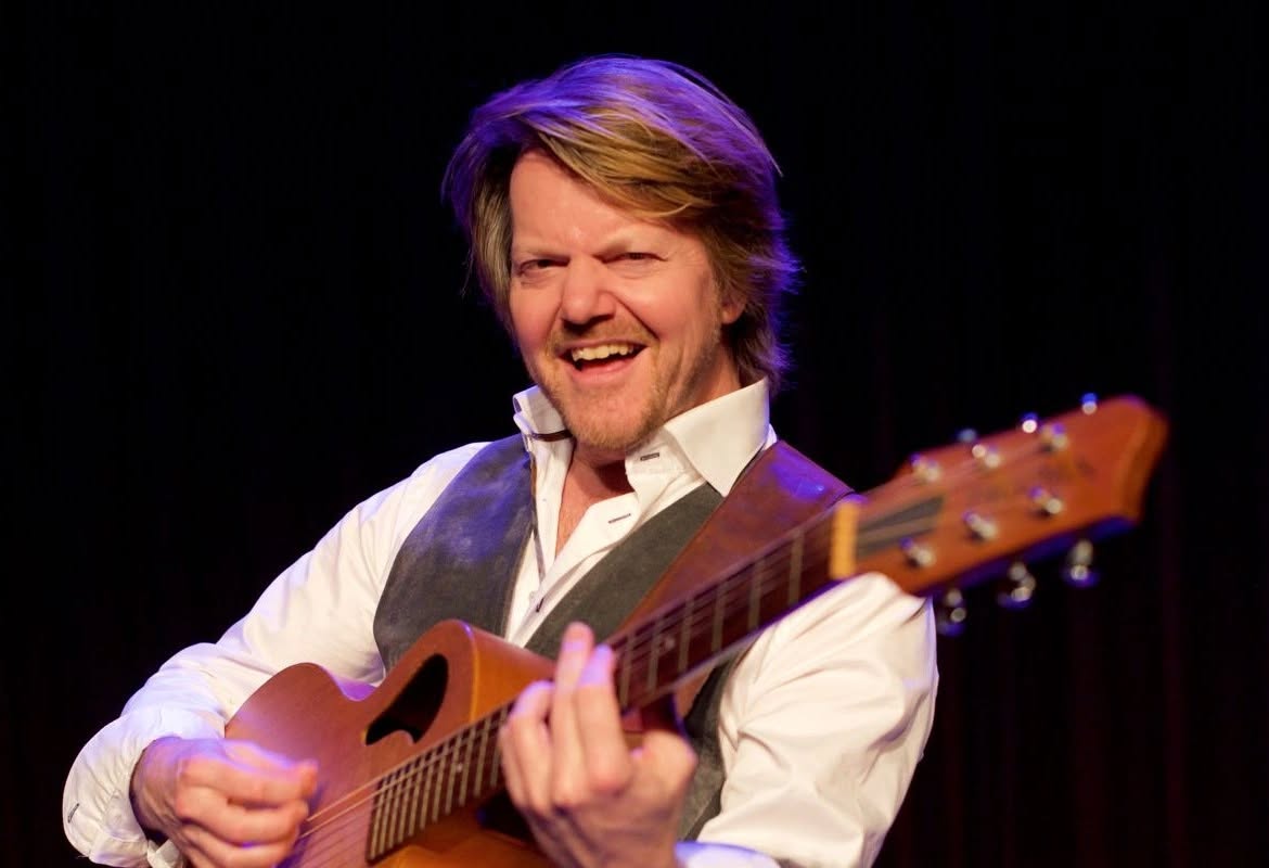 Taverne Live: Dennis Kivit