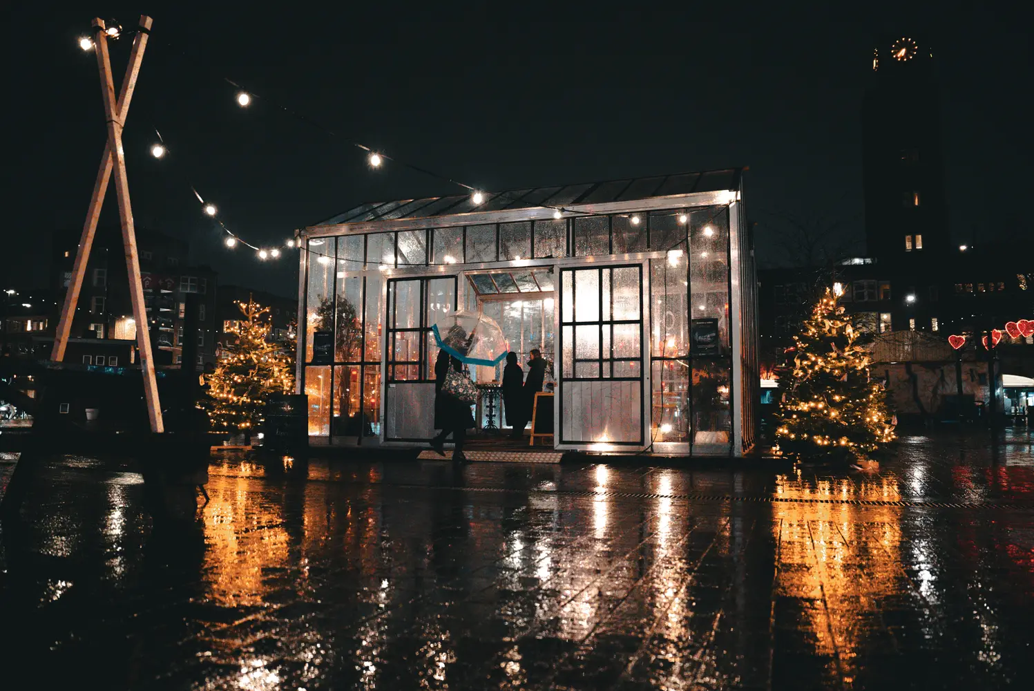 Rouwen en vieren kas in Apeldoorn