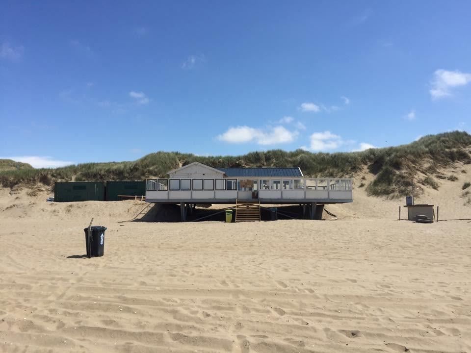 Strandpaviljoen Factor 30