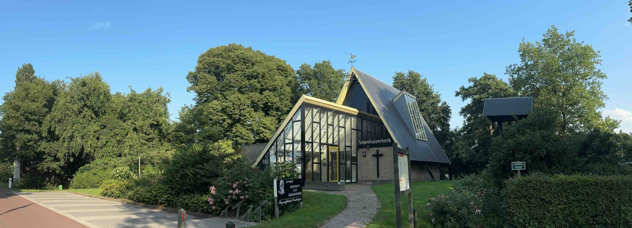 Onthulling borden Veenhuizerkerk