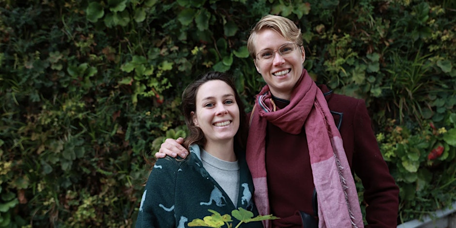 Klimaatvlag hijsen door de klimaatburgemeesters van Dijk en Waard