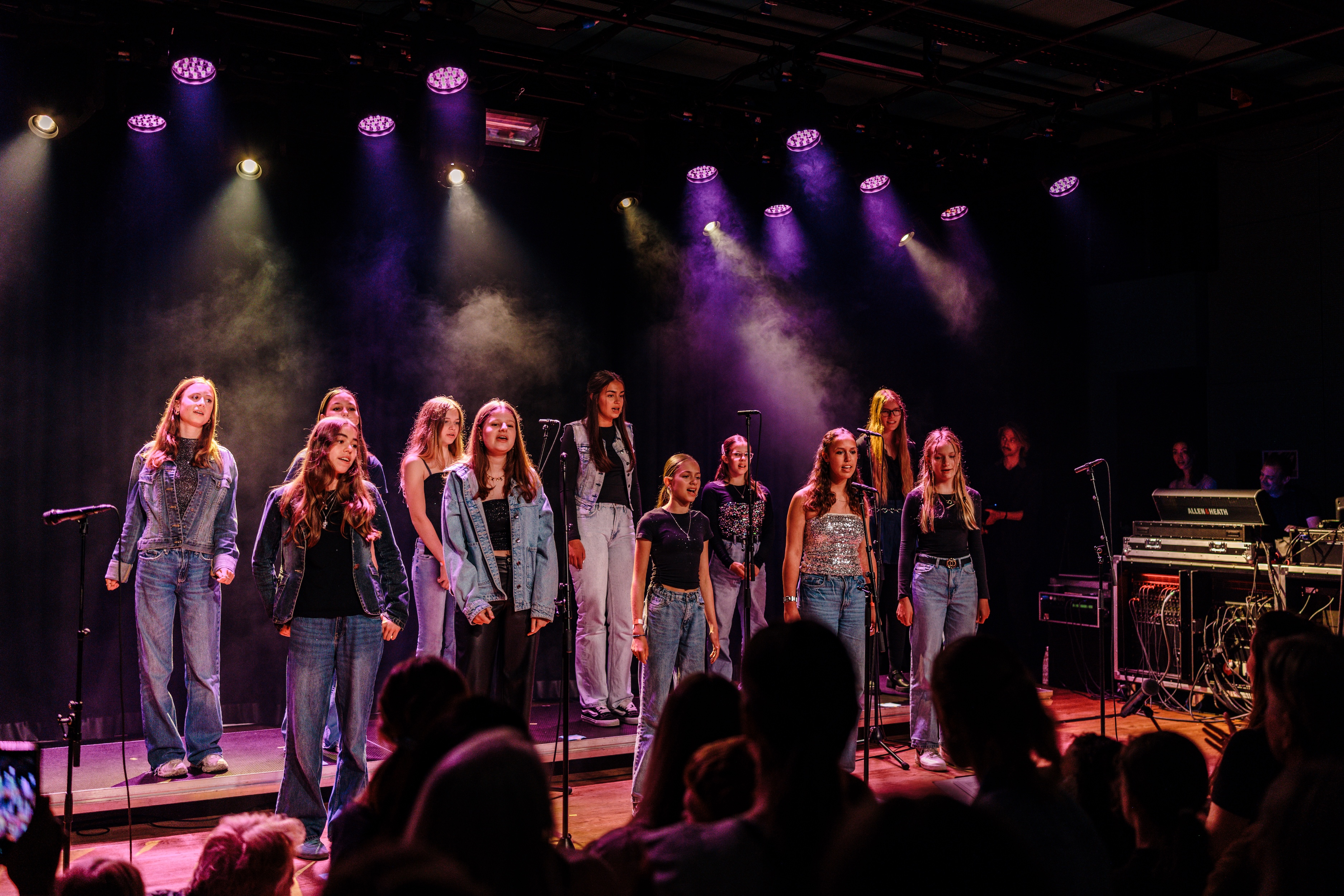 Popschool - On Stage