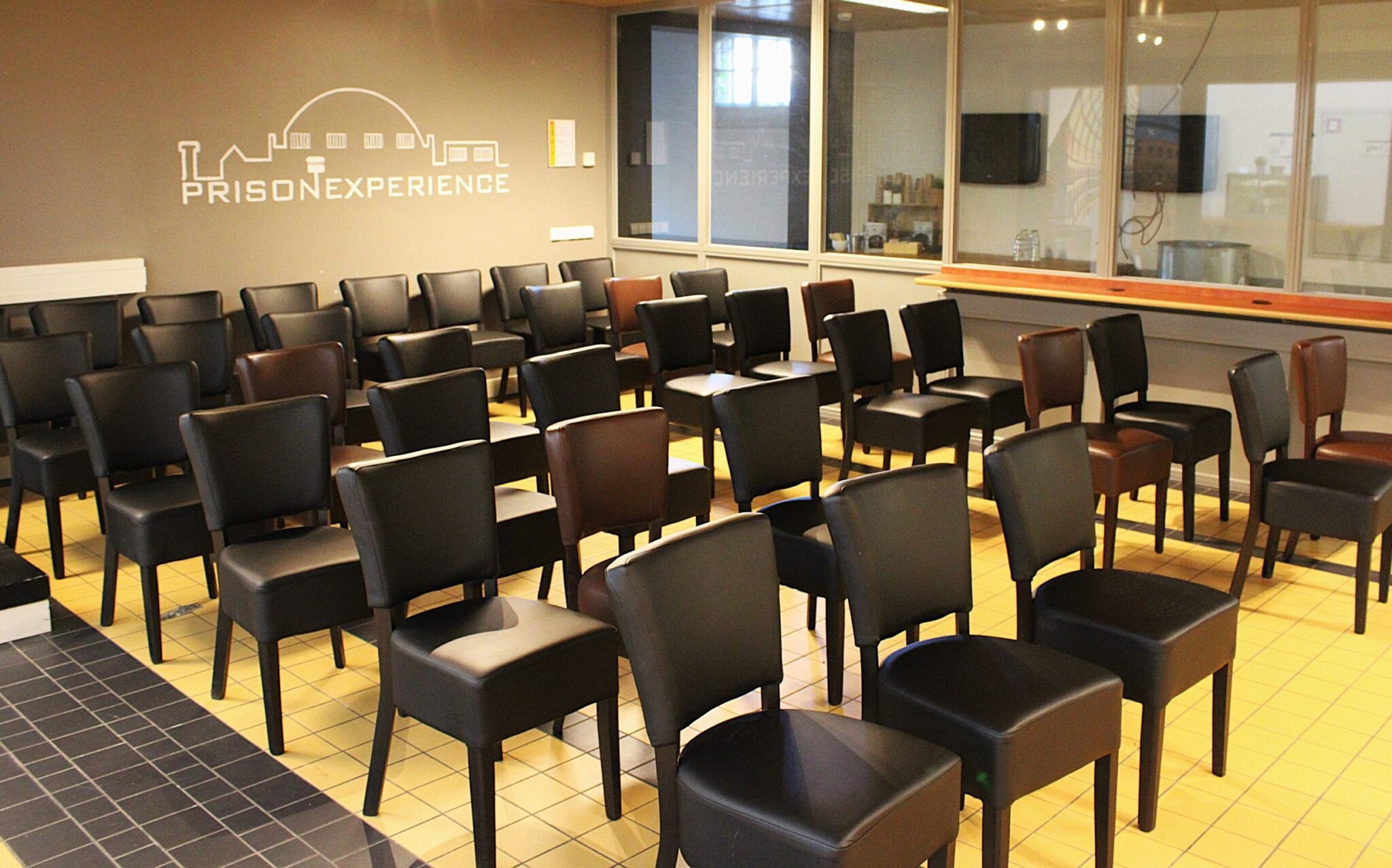 Prison & Break-out Bar